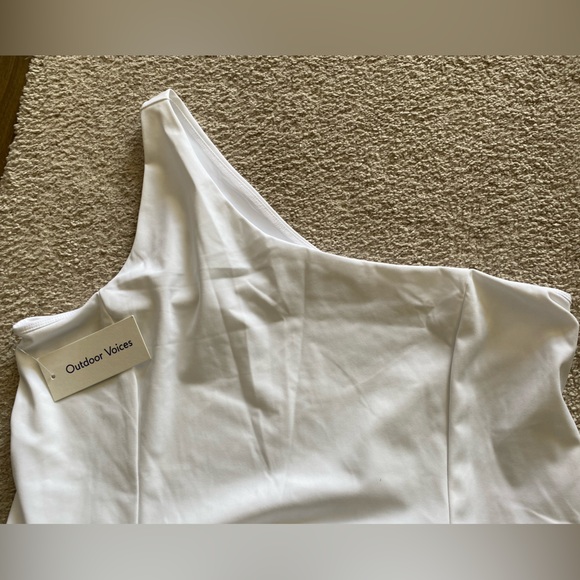 NWT Outdoor Voices One Shoulder Dress, white. Built in shorts, interior pockets - Picture 3 of 5